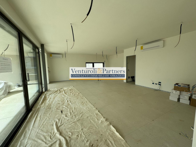 Immagine 8 di Villa in vendita  in Via del Pozzo a Moniga Del Garda