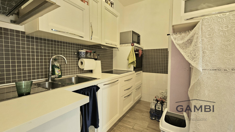 Immagine 2 di Appartamento in vendita  a Calenzano