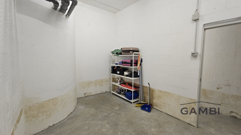 Immagine 17 di Appartamento in vendita  a Calenzano