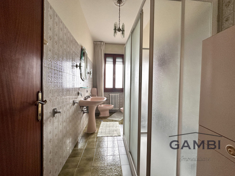 Immagine 8 di Appartamento in vendita  a Calenzano