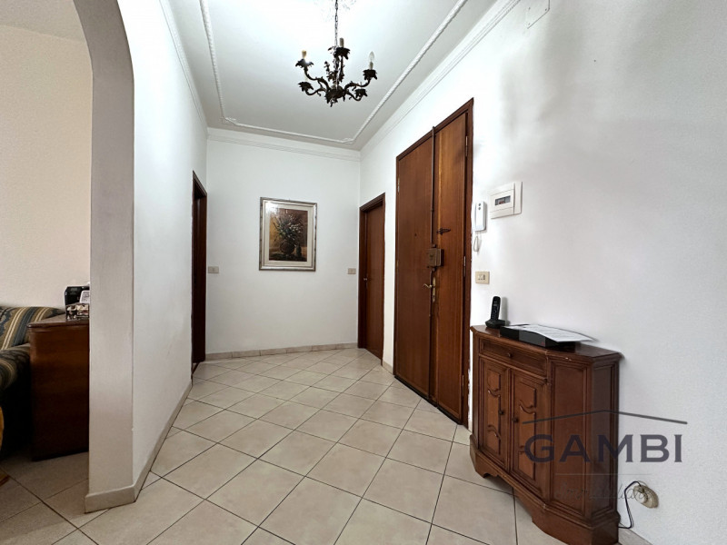 Immagine 16 di Appartamento in vendita  a Calenzano