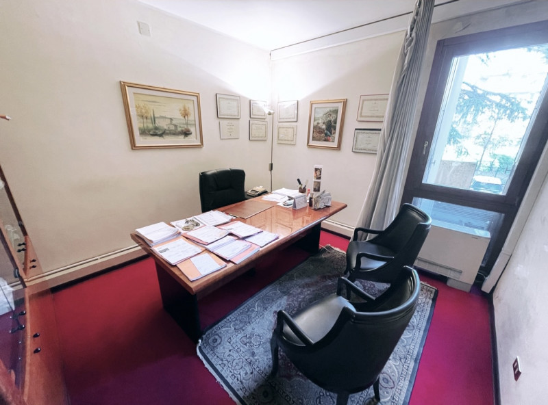 Immagine 10 di Ufficio in vendita  in PADOVA CENTRO STORICO RIF 671 a Padova
