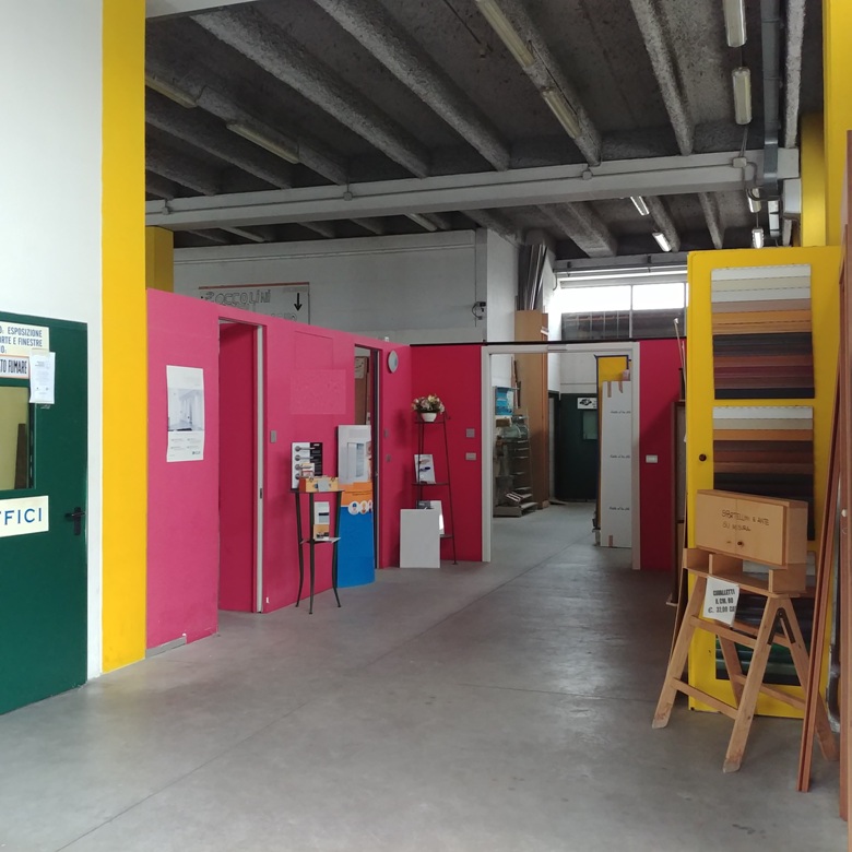 Immagine 2 di Laboratorio in vendita  in VIA FLEMING a Settimo Milanese