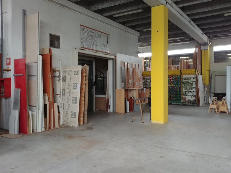 Immagine 14 di Laboratorio in vendita  in VIA FLEMING a Settimo Milanese