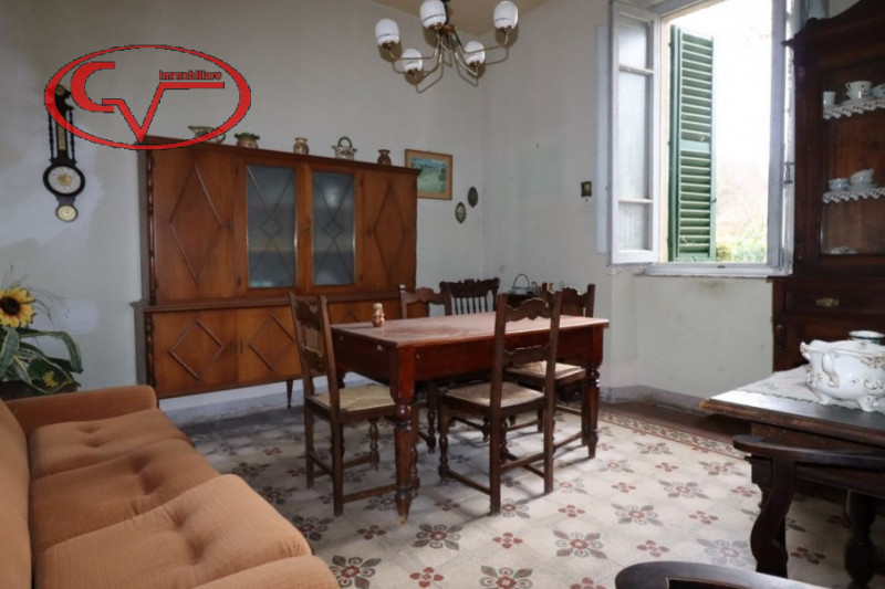 Immagine 7 di Villa in vendita  in ambra a Bucine