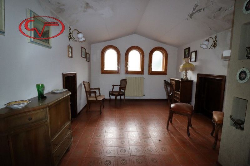 Immagine 21 di Villa in vendita  in ambra a Bucine