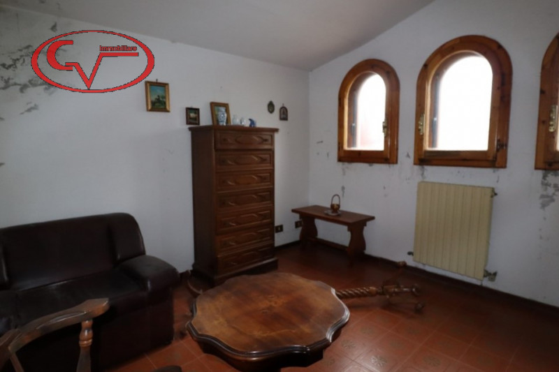 Immagine 25 di Villa in vendita  in ambra a Bucine