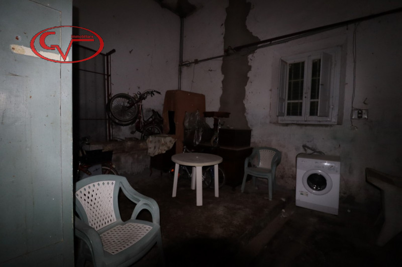 Immagine 28 di Villa in vendita  in ambra a Bucine