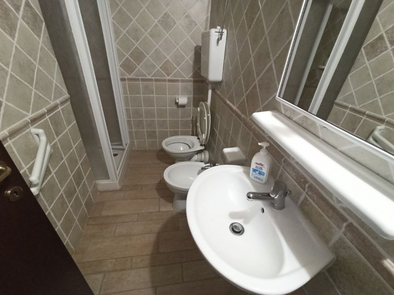 Immagine 12 di Agriturismo in vendita  in via Roma a Castiglione Del Lago