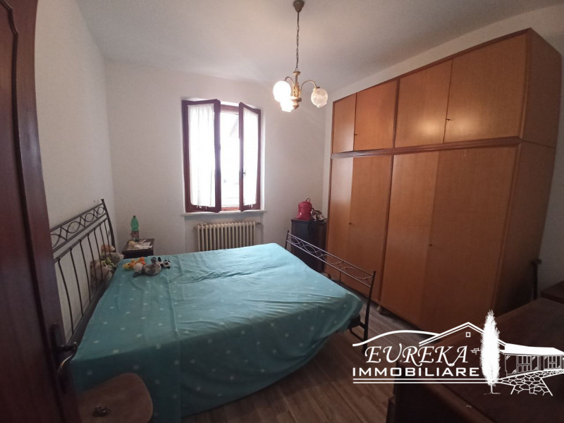 Immagine 7 di Appartamento in vendita  in Via Roma a Castiglione Del Lago