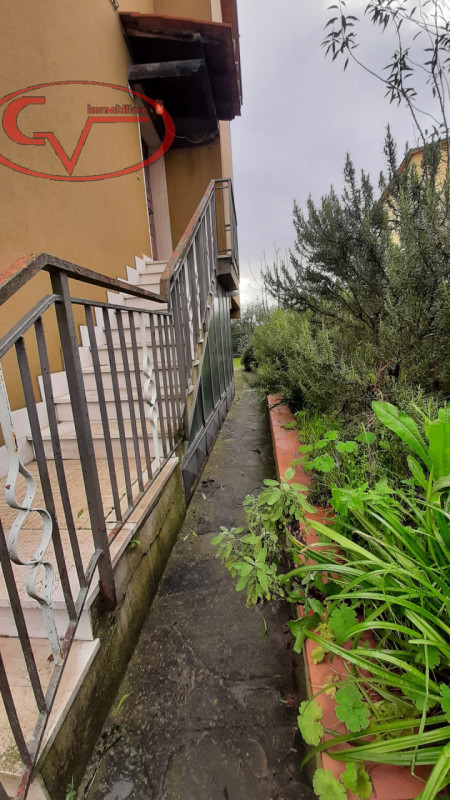 Immagine 28 di Appartamento in vendita  in Via Enrico Fermi a Laterina Pergine Valdarno