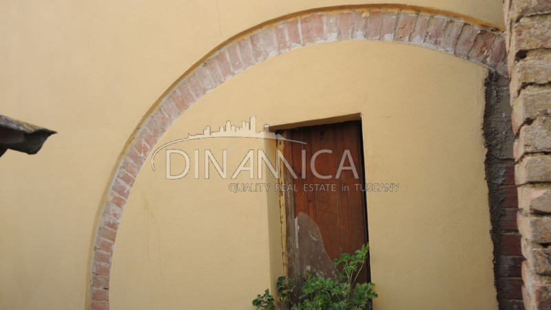 Immagine 5 di Rustico / casale in vendita  a Palaia