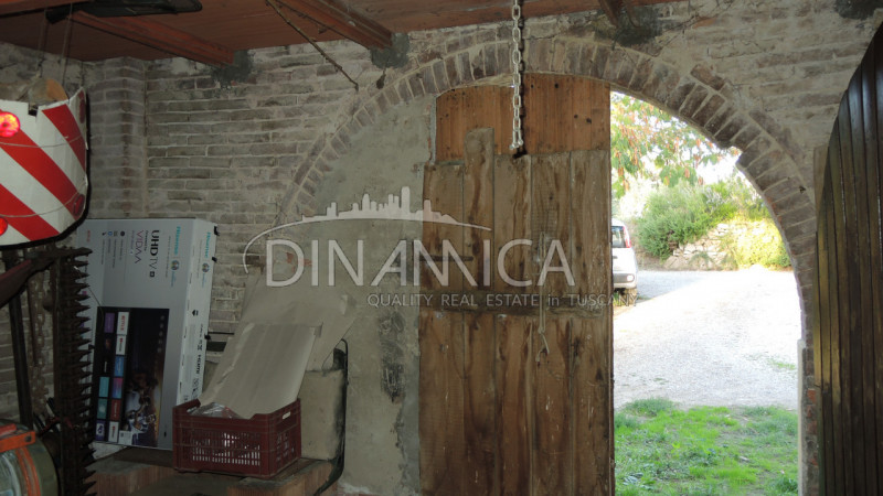 Immagine 8 di Rustico / casale in vendita  a Palaia