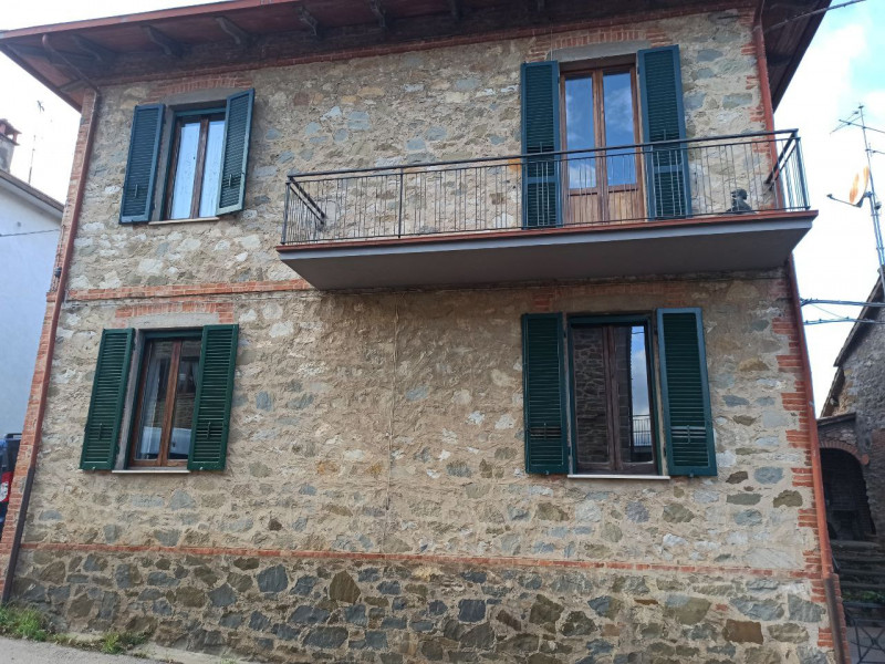 Immagine 2 di Casa indipendente in vendita  in via rovinato, Panicale a Panicale