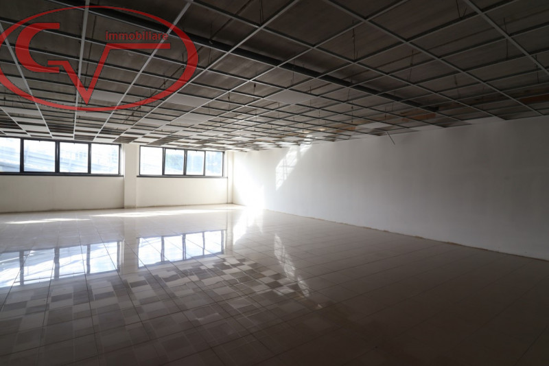 Immagine 5 di Ufficio in vendita  in gruccia a San Giovanni Valdarno