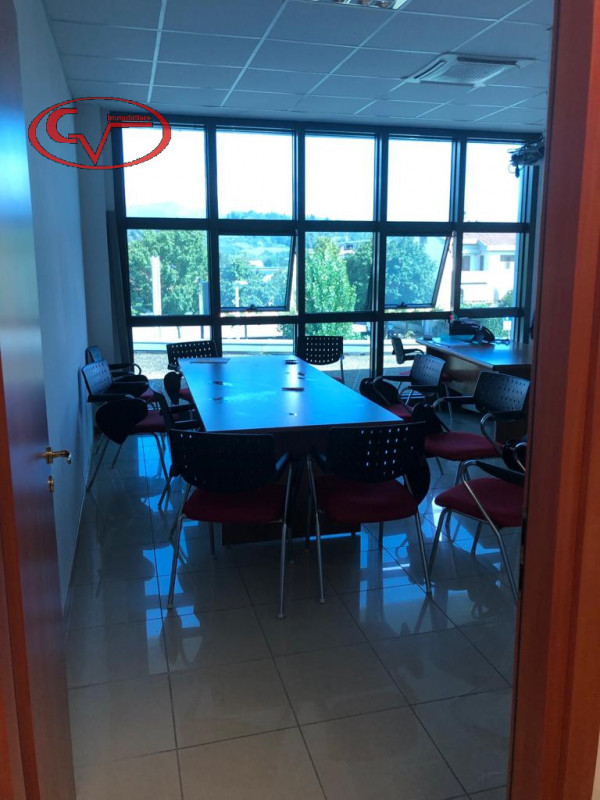 Immagine 1 di Ufficio in vendita  in Via gruccia a San Giovanni Valdarno