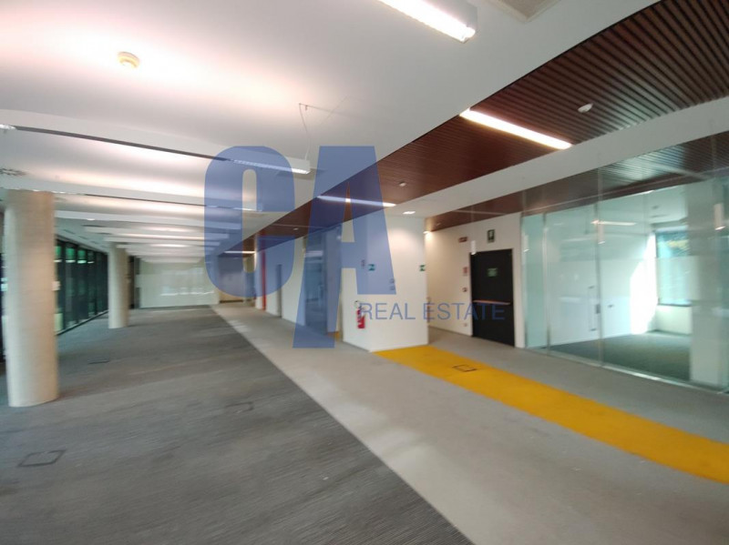 Immagine 5 di Ufficio in affitto  in VIALE MARCHE a Milano