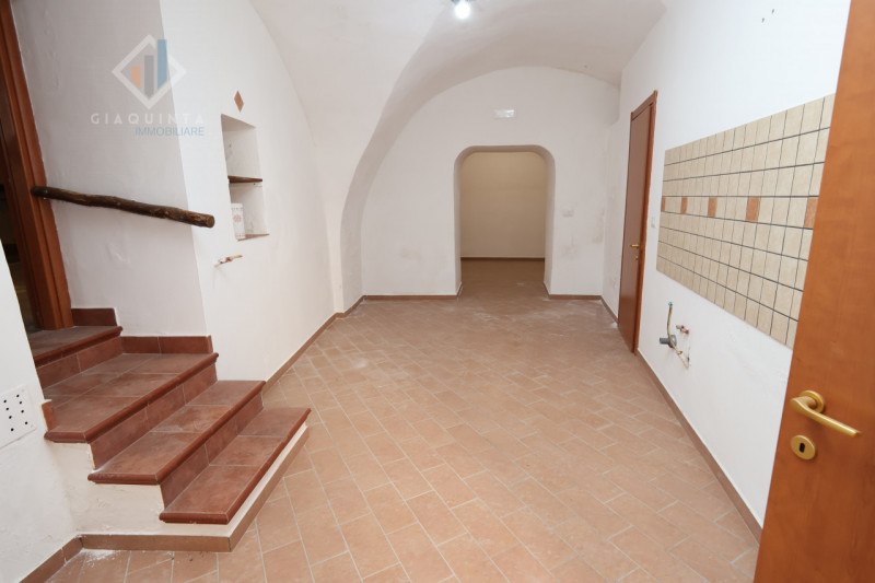 Immagine 2 di Casa indipendente in vendita  in via Vincenzo Dandolo n.06 a Palagonia