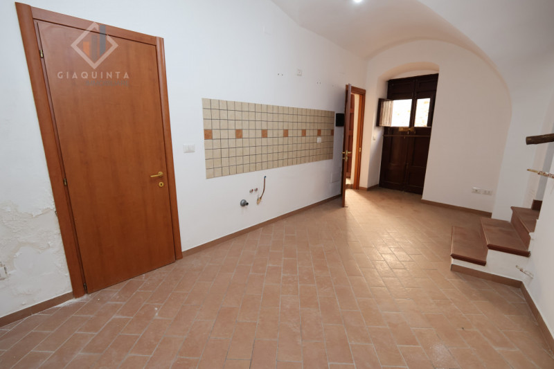 Immagine 4 di Casa indipendente in vendita  in via Vincenzo Dandolo n.06 a Palagonia