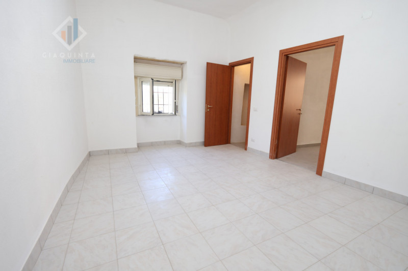 Immagine 5 di Casa indipendente in vendita  in via Vincenzo Dandolo n.06 a Palagonia