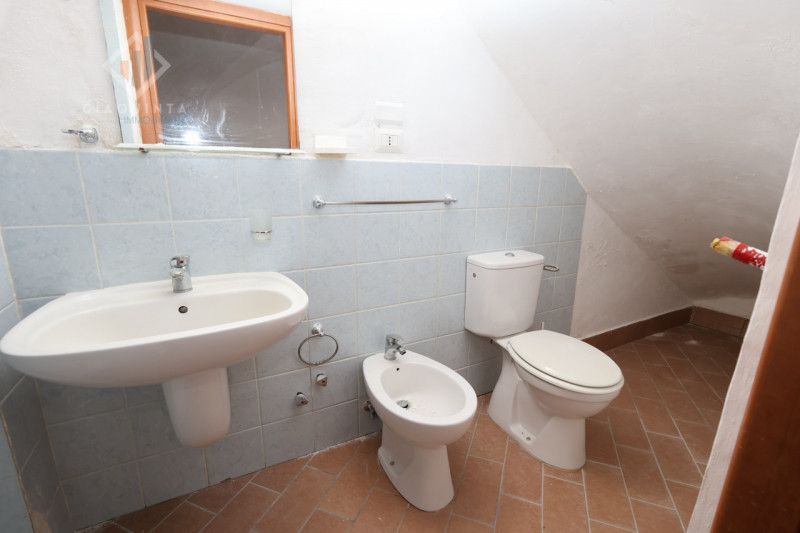 Immagine 8 di Casa indipendente in vendita  in via Vincenzo Dandolo n.06 a Palagonia