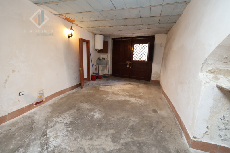 Immagine 11 di Casa indipendente in vendita  in via Vincenzo Dandolo n.06 a Palagonia