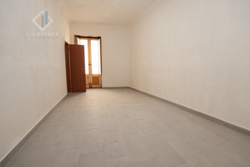 Immagine 14 di Casa indipendente in vendita  in via Vincenzo Dandolo n.06 a Palagonia