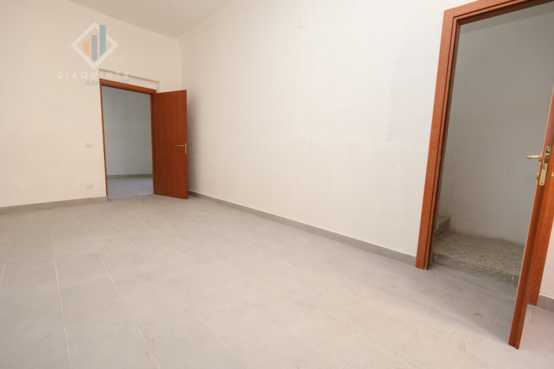 Immagine 16 di Casa indipendente in vendita  in via Vincenzo Dandolo n.06 a Palagonia