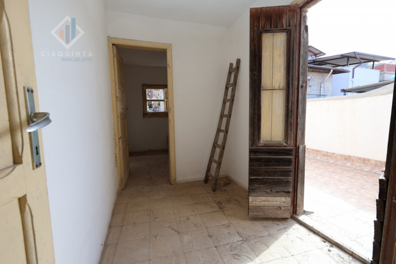 Immagine 21 di Casa indipendente in vendita  in via Vincenzo Dandolo n.06 a Palagonia