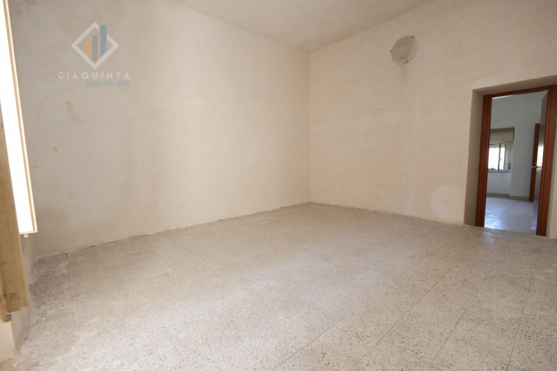 Immagine 24 di Casa indipendente in vendita  in via Vincenzo Dandolo n.06 a Palagonia