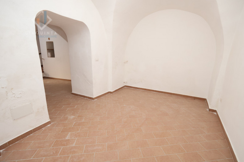 Immagine 30 di Casa indipendente in vendita  in via Vincenzo Dandolo n.06 a Palagonia