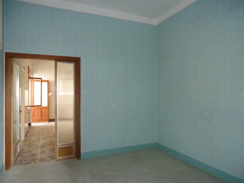 Immagine 2 di Casa indipendente in vendita  in Via Casa Savoia a Parabita