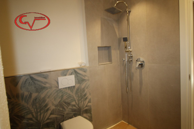 Immagine 15 di Appartamento in vendita  in Via Norcenni a Figline E Incisa Valdarno