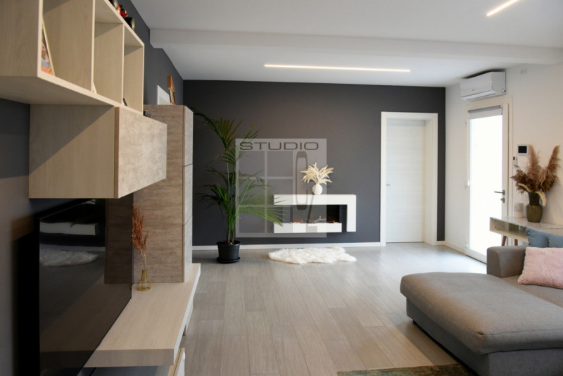 Immagine 3 di Casa indipendente in vendita  in via Centoni a Camposampiero