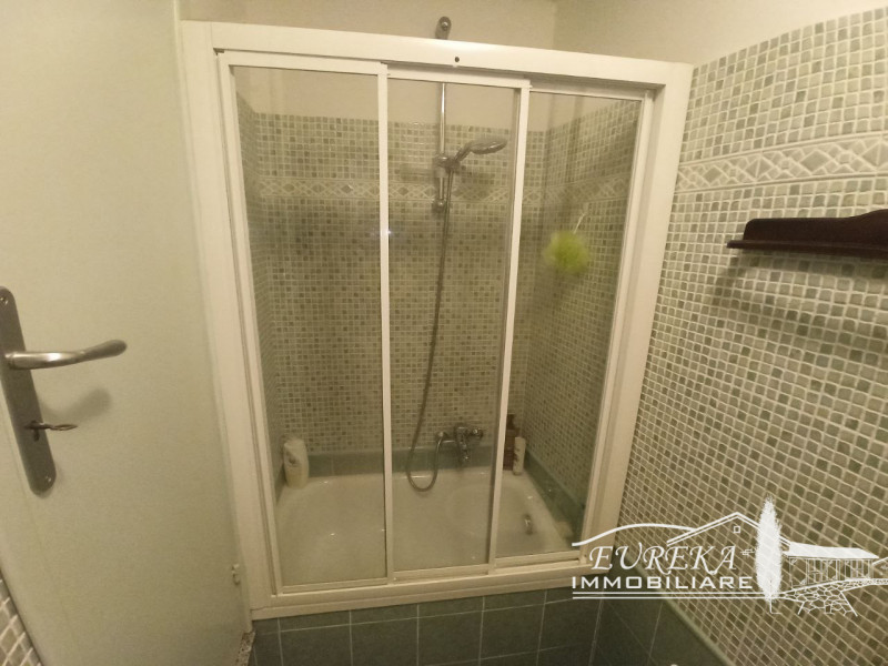 Immagine 12 di Appartamento in vendita  in via Roma a Castiglione Del Lago