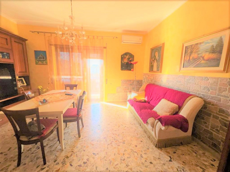 Immagine 2 di Appartamento in vendita  in VIA BERNARDO MINOZZI a Roma