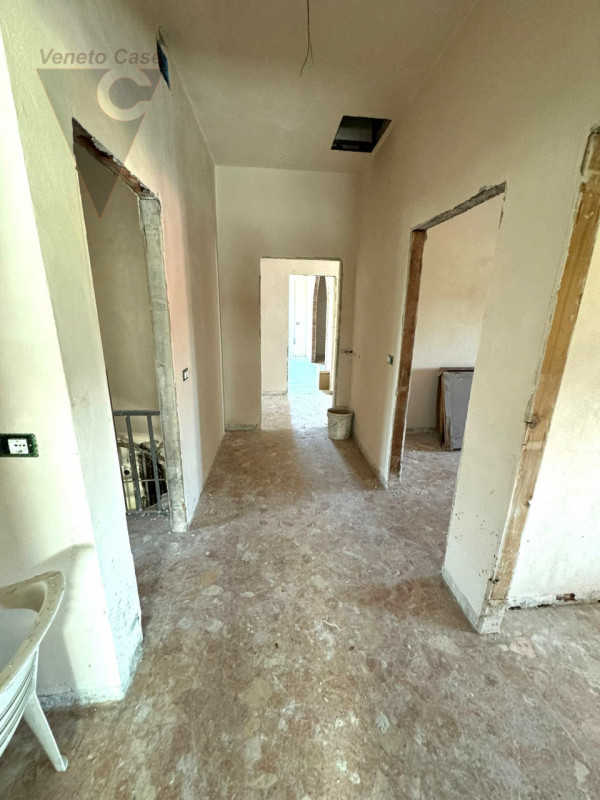 Immagine 12 di Casa indipendente in vendita  a Saonara