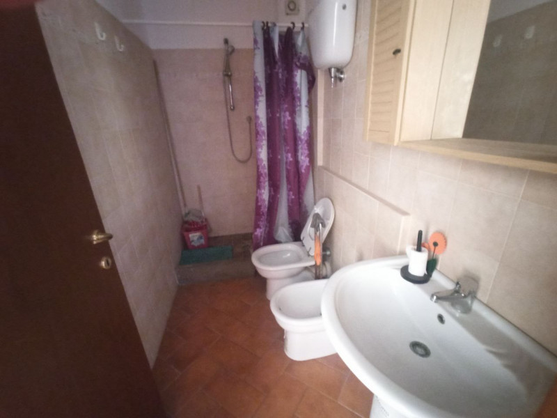 Immagine 6 di Appartamento in vendita  in Via Roma a Castiglione Del Lago