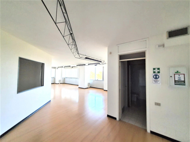 Immagine 1 di Ufficio in affitto  in Via Nazionale a Stanghella