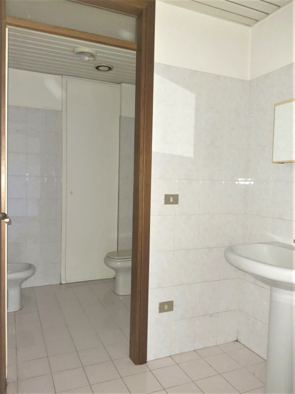 Immagine 10 di Ufficio in affitto  in Via Nazionale a Stanghella