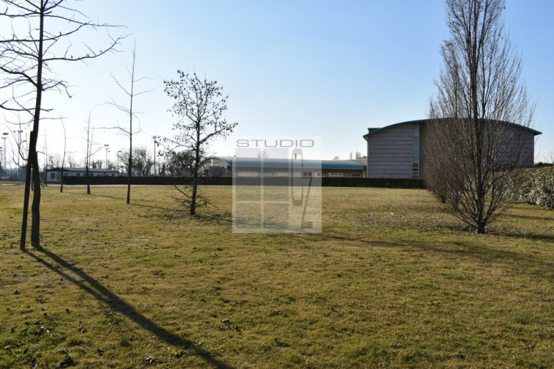 Immagine 12 di Terreno in vendita  in via montello a Resana