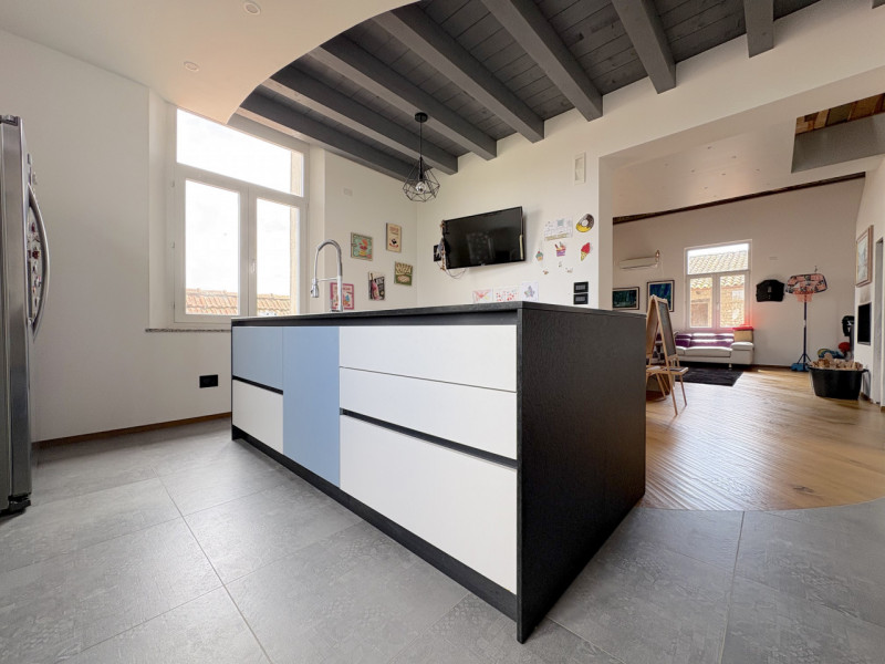 Immagine 11 di Appartamento in vendita  in Via Paparotti a Udine