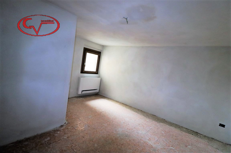 Immagine 15 di Villetta a schiera in vendita  in moncioni a Montevarchi