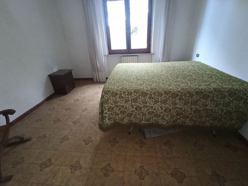 Immagine 10 di Villa in vendita  in Via Roma a Castiglione Del Lago