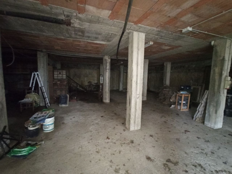 Immagine 24 di Villa in vendita  in Via Roma a Castiglione Del Lago