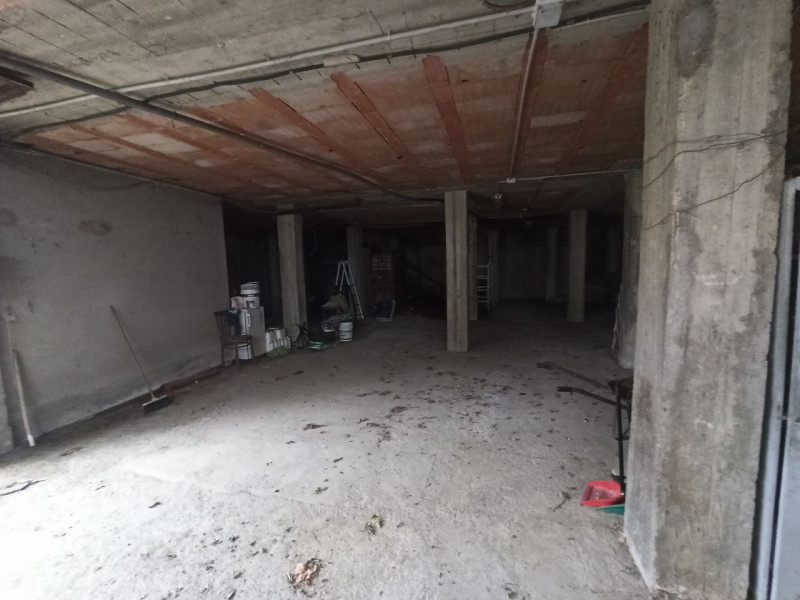 Immagine 25 di Villa in vendita  in Via Roma a Castiglione Del Lago