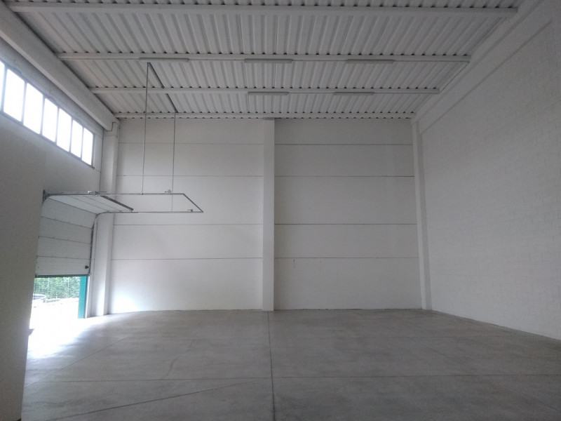 Immagine 2 di Capannone industriale in affitto  a Montegrotto Terme