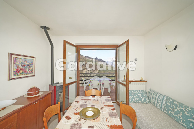 Immagine 5 di Appartamento in vendita  in Via Gramsci, SNC a Tignale