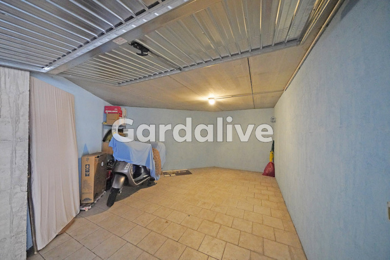 Immagine 10 di Appartamento in vendita  in Via Gramsci, SNC a Tignale