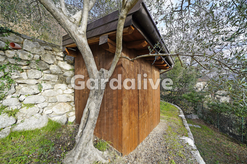 Immagine 8 di Rustico / casale in vendita  in Via Muslone, 29 a Gargnano